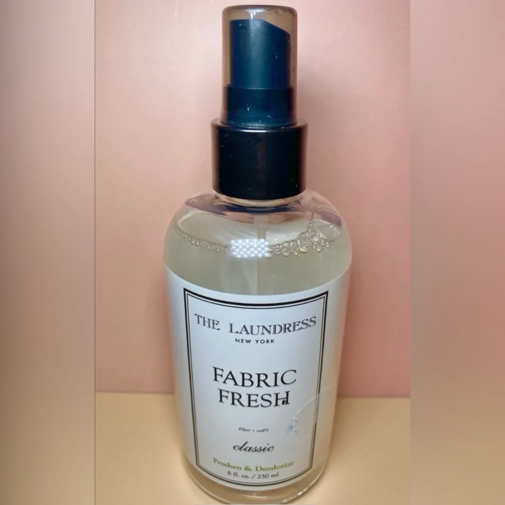 The‎ Laundress New York Fabric Fresh Classic Freshen & Deodorizer 8 Oz Spray
